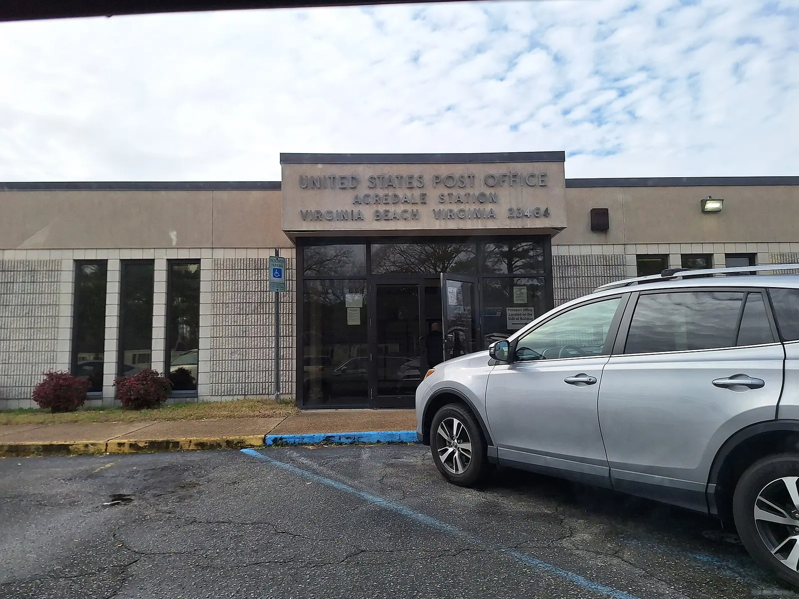 The Acredale post office in Virginia Beach.